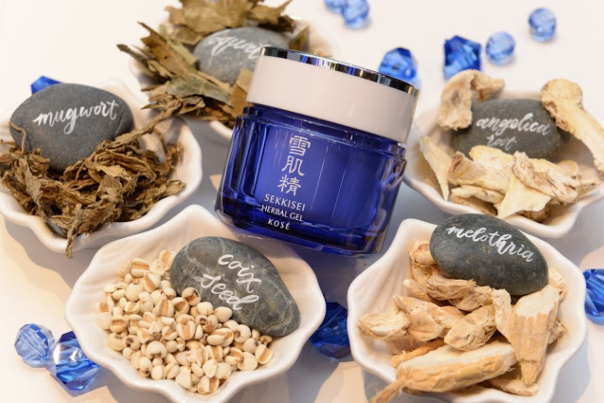 kose-sekkisei-herbal-gel (1).jpg